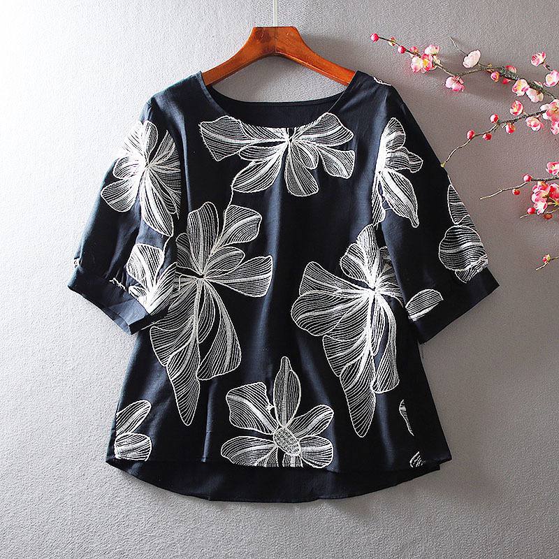 Elegant Floral Embroidered Cotton Top